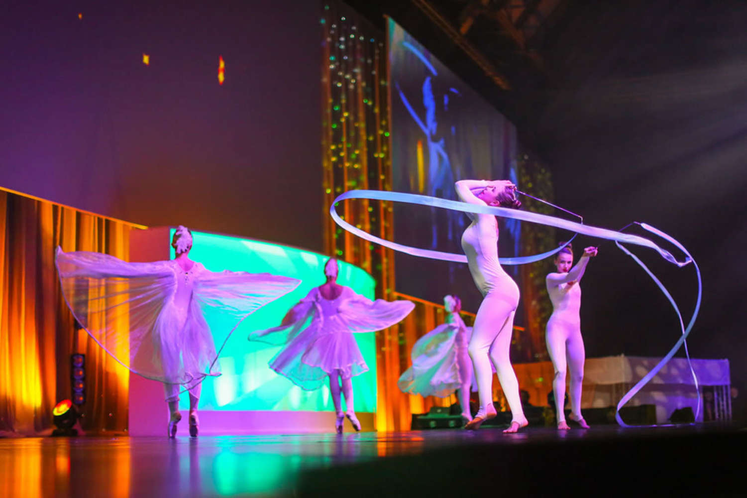 Sparks Circus Troupe Acrobats London Function Central