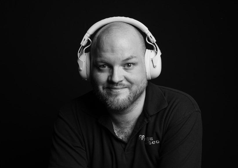 DJ Simon Brian | Northumberland DJ For Hire