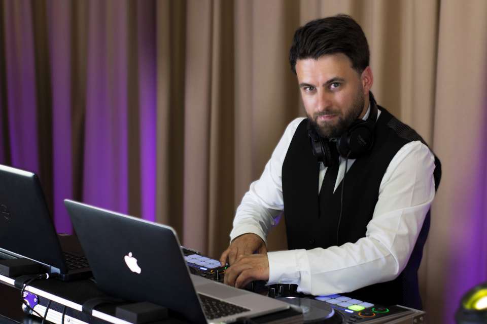 DJ James Samuel | Lancashire DJ For Hire 2