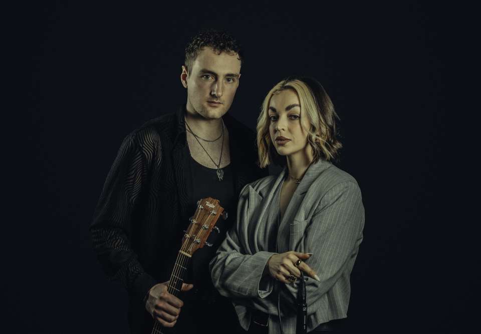 Raven Duo | Somerset Acoustic Duo For Hire