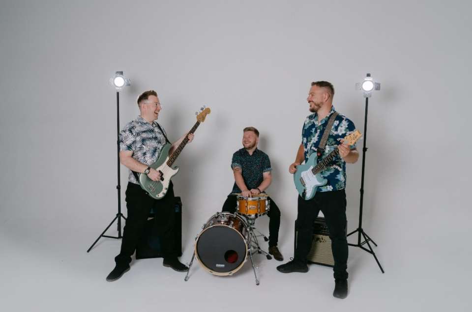 The Flow | Wigan Pop and Rock Band For Hire