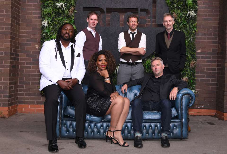 The Retrogrooves | West Midlands Soul and Motown Band For Hire