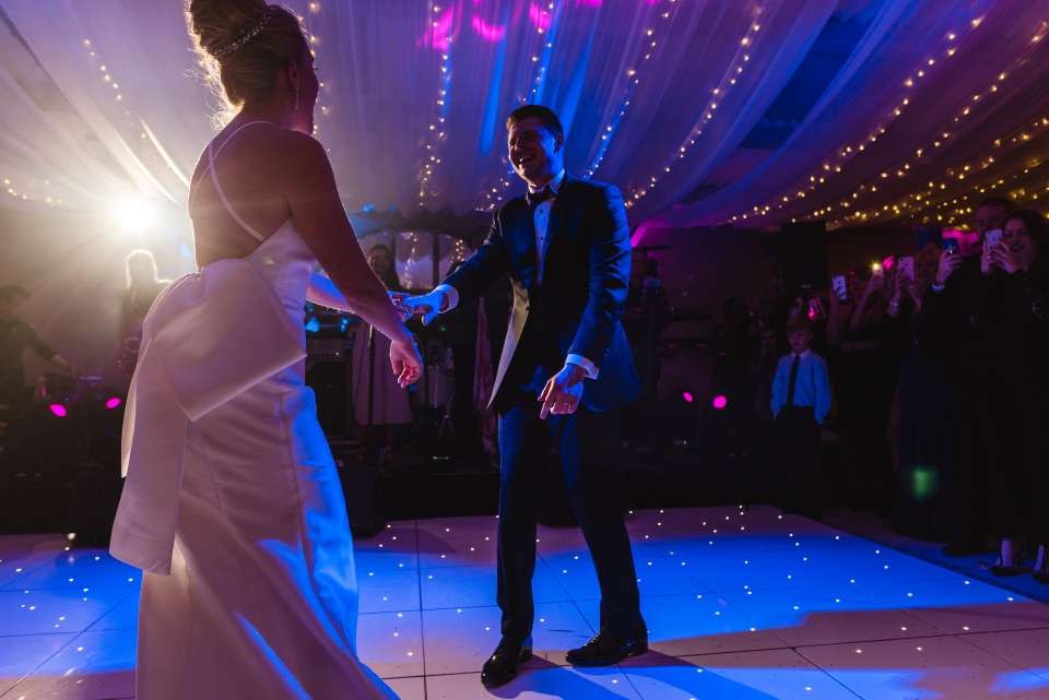 82 R&B Wedding Songs for Every Musical Moment